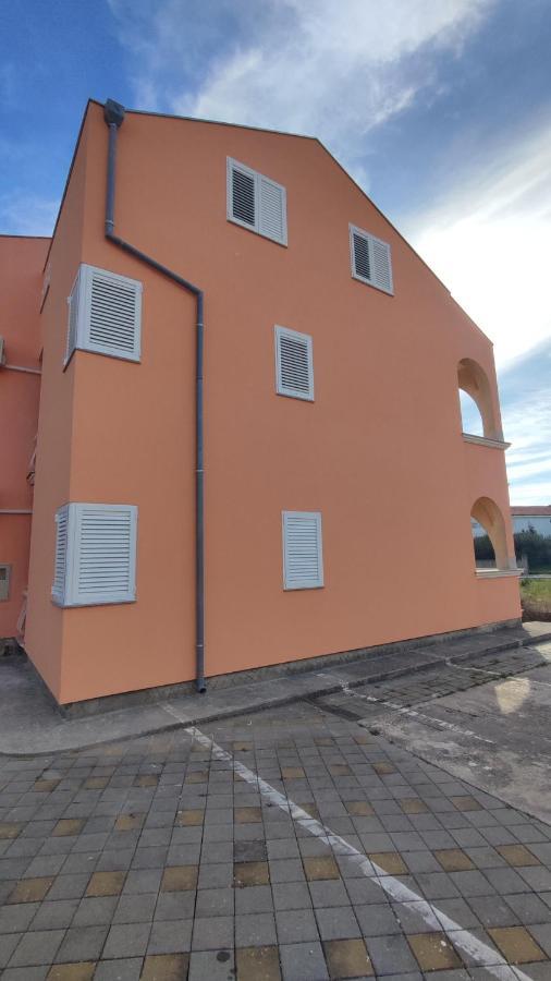 Apartments Mediterranean Sundance Vodice Exterior foto